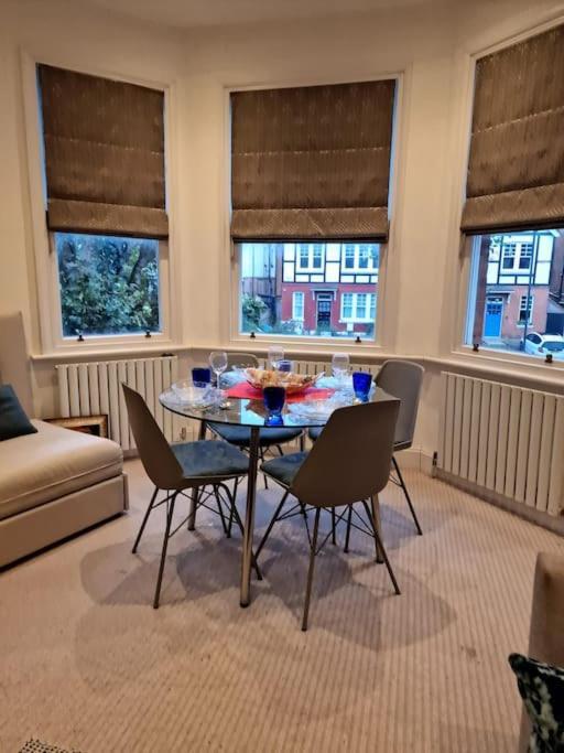 Apartament Quintessentially 'london' Flat
