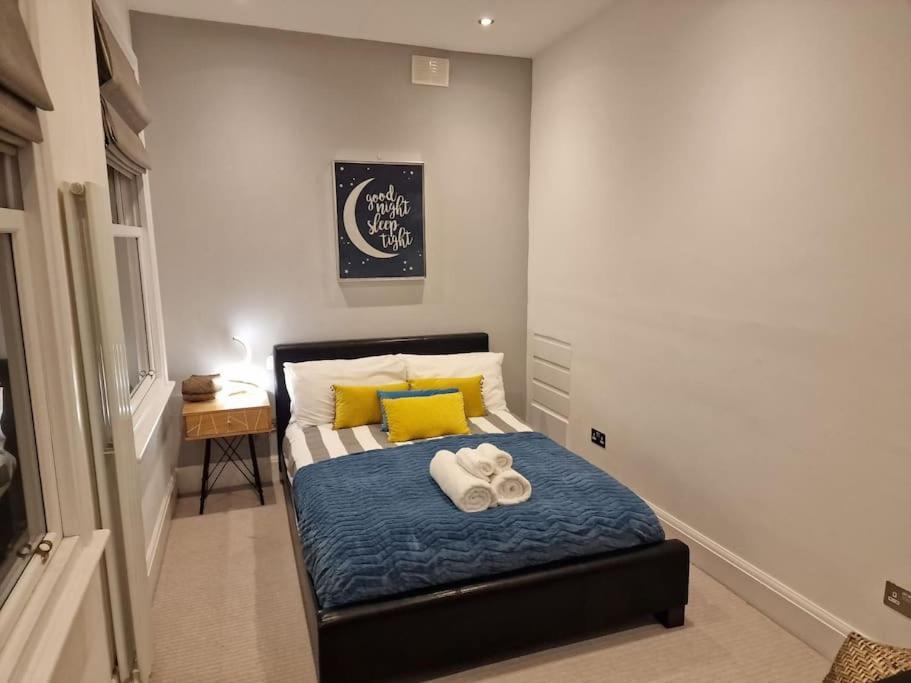 Apartament Quintessentially 'london' Flat *